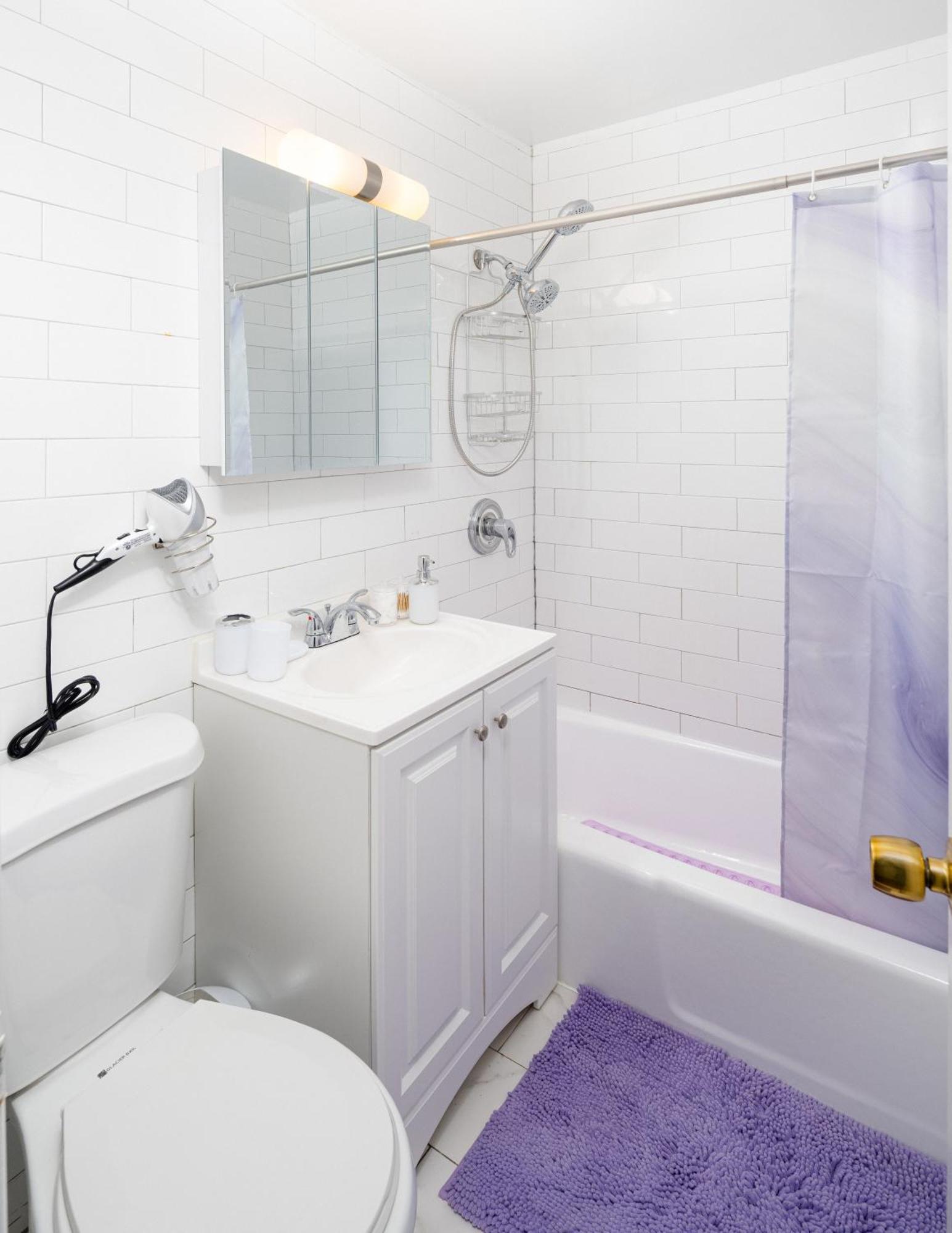 Purple Paradise Nomad 3bd Near Nyc Attractions Pangsapuri